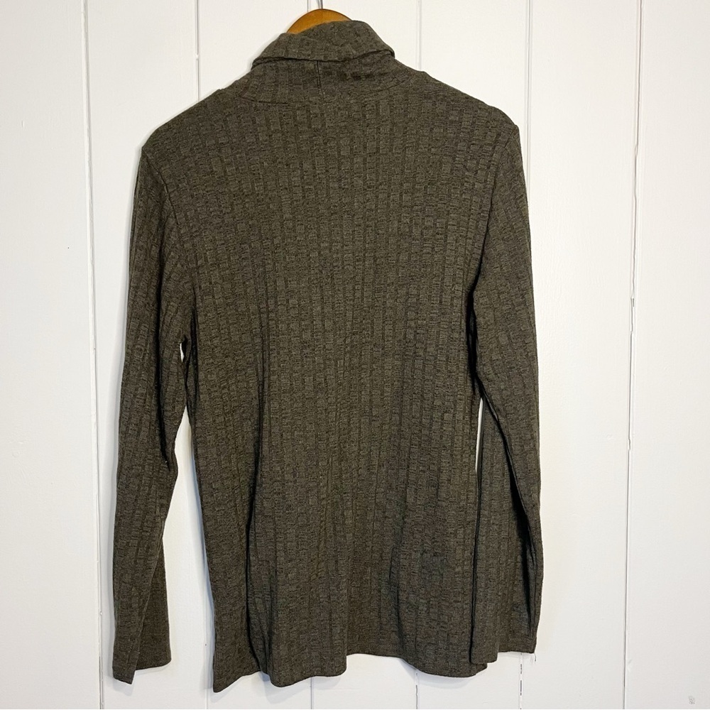 Tribal Green Ribbed Turtle Neck. Size Large. - Picture 5 of 6
